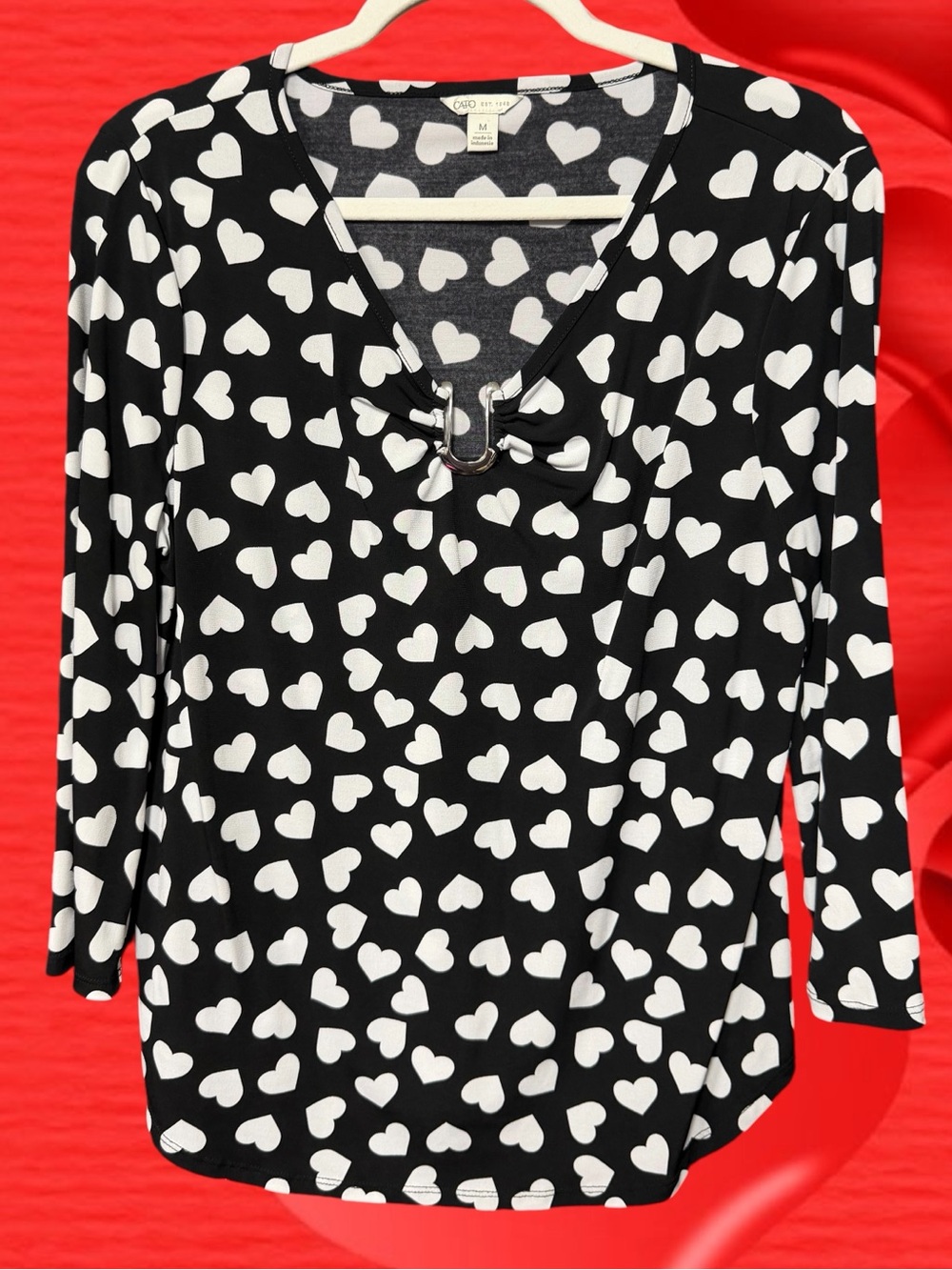 Cato Womens size Medium Shirt Black White Valentine Hearts Metal Silver Accent